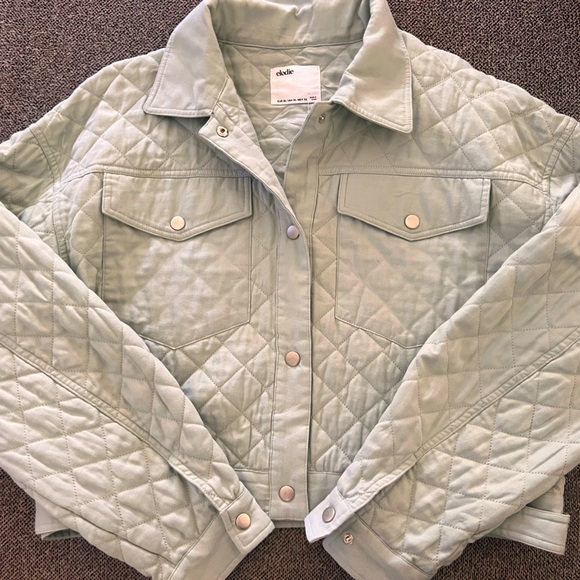 Elodie Jackets & Blazers - NWT Elodie quilted cropped jacket size XL